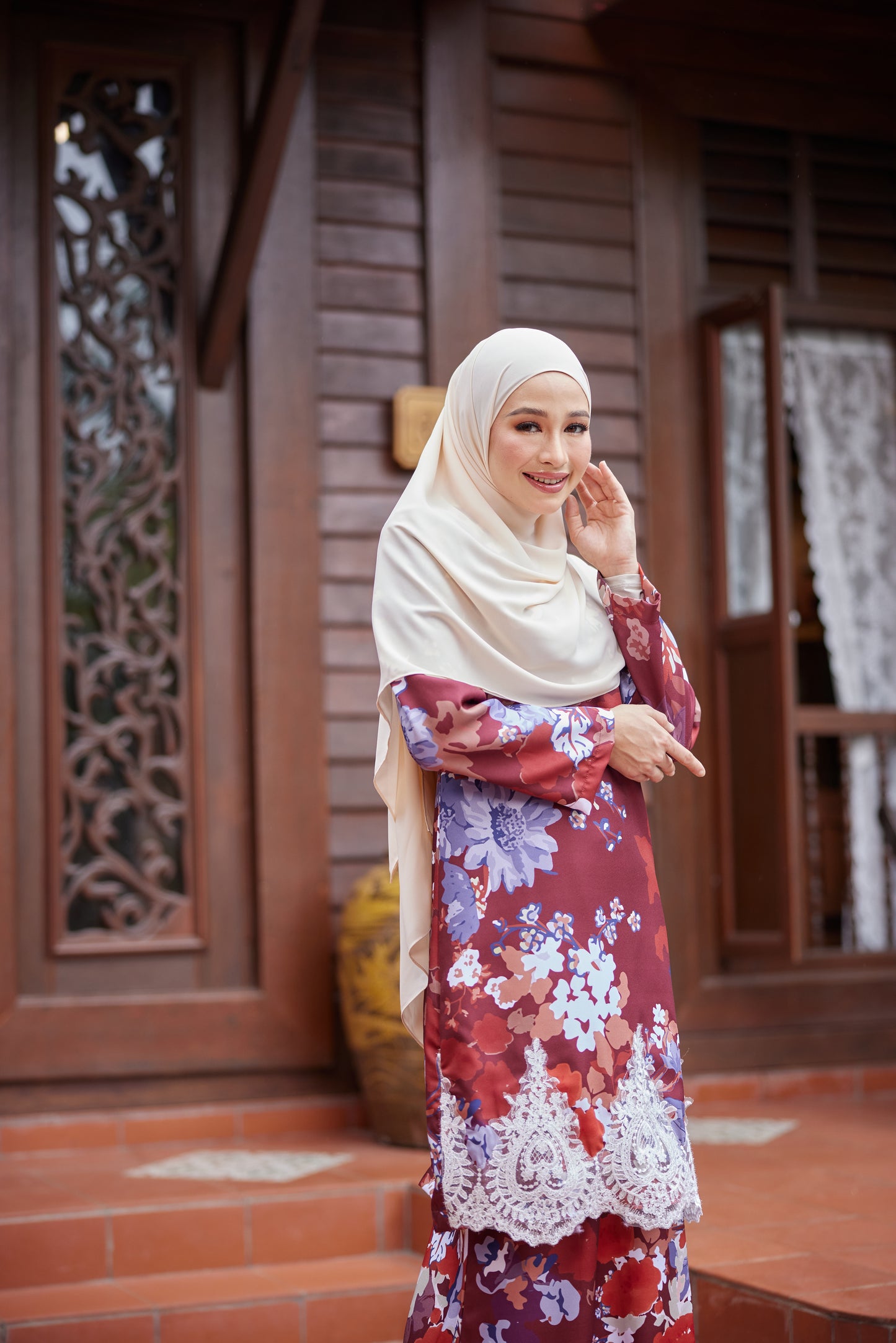 Baju Kurung Corak Gelora Raya - Dark Maroon Tembikai